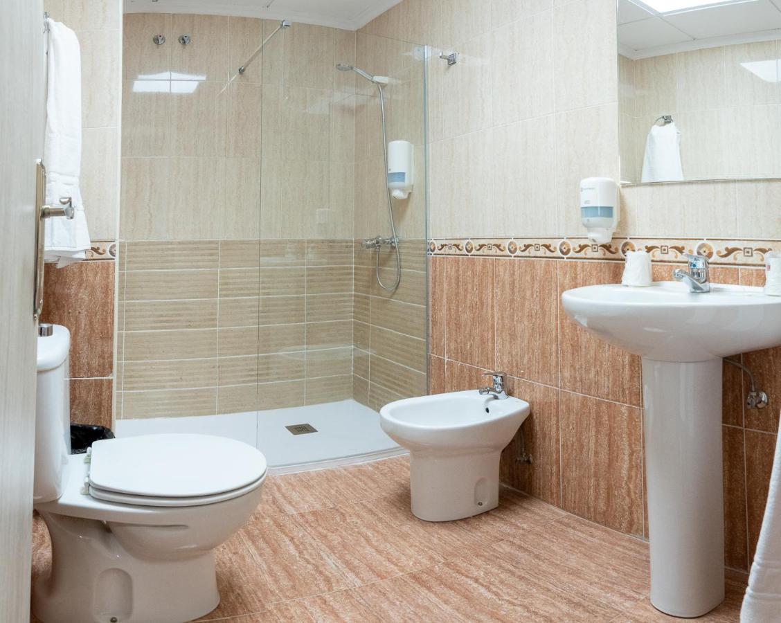 Hostal Vinuela San Pedro de Merida 외부 사진