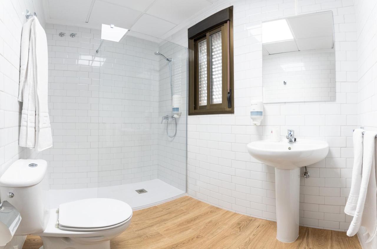Hostal Vinuela San Pedro de Merida 외부 사진