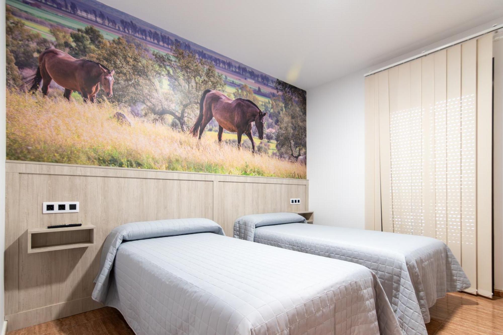 Hostal Vinuela San Pedro de Merida 외부 사진